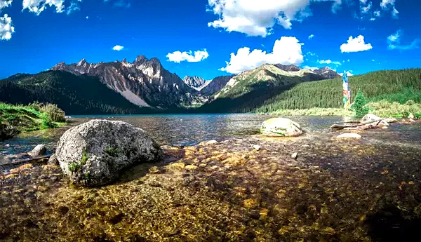 措普溝，遺落在星球一角的秘境?。℅318國道，巴塘到理塘）