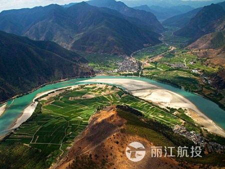 麗江直升機(jī)空中游覽-長(zhǎng)江第一灣.jpg