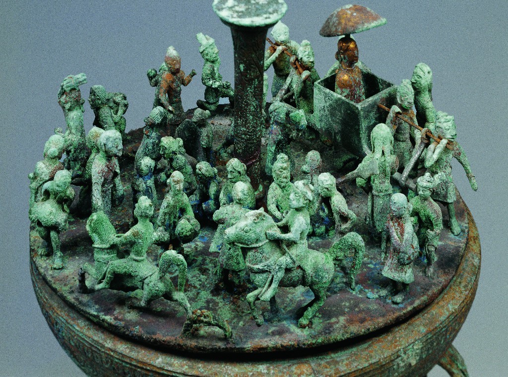 播種祭祀場(chǎng)面銅貯貝器（局部） 云南李家山青銅器博物館供圖