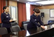 麗江會議服務(wù)人員應(yīng)該掌握和注意的禮儀有哪些